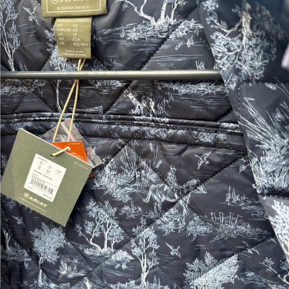 Ariat Navy Belmont Jacket - Picture 14 of 14